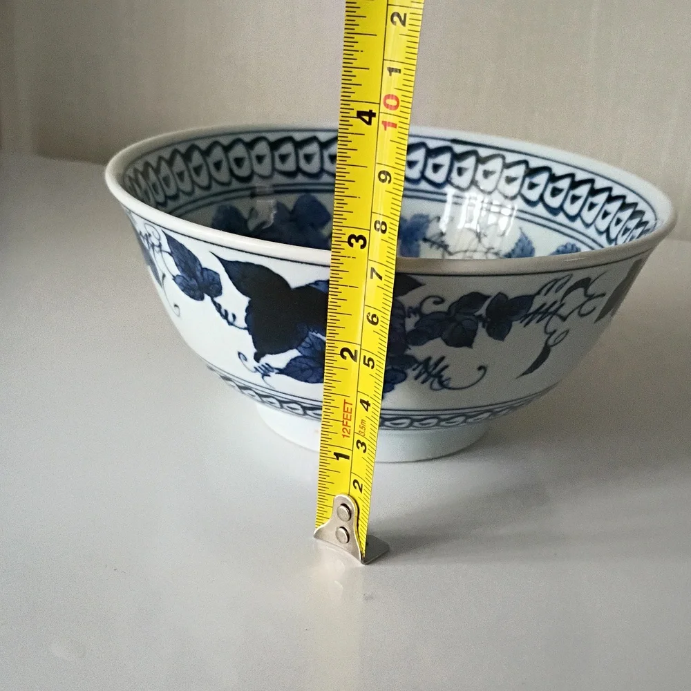 RARE Vintage Japanese Porcelain Bowl Traditional Blue And White Grape Design - Picture 9 of 9